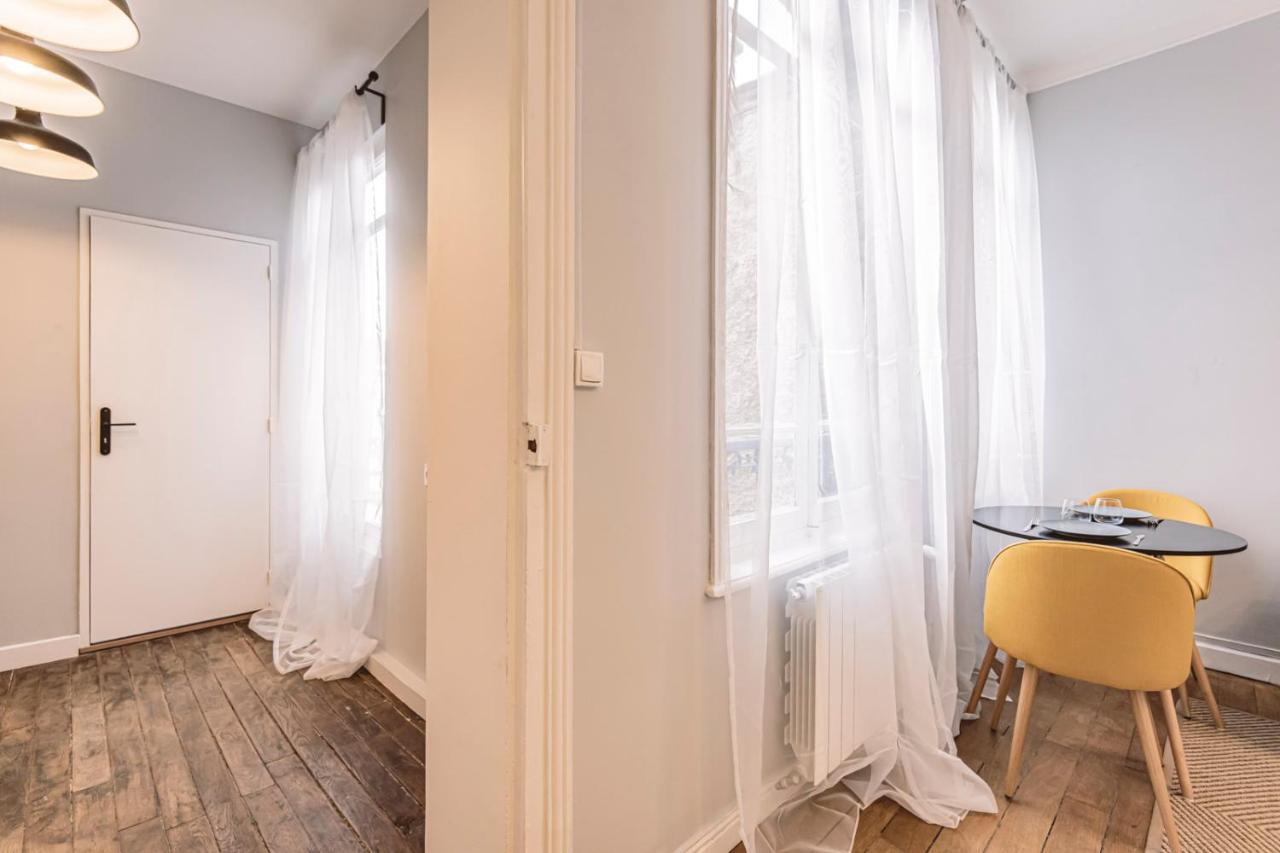 Ferienwohnung Roi Soleil, Face A La Cathedrale - 2G Reims Exterior foto