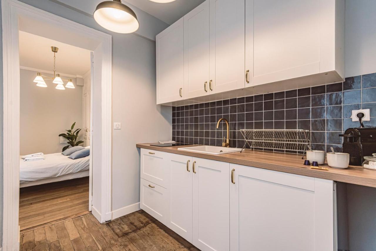 Ferienwohnung Roi Soleil, Face A La Cathedrale - 2G Reims Exterior foto