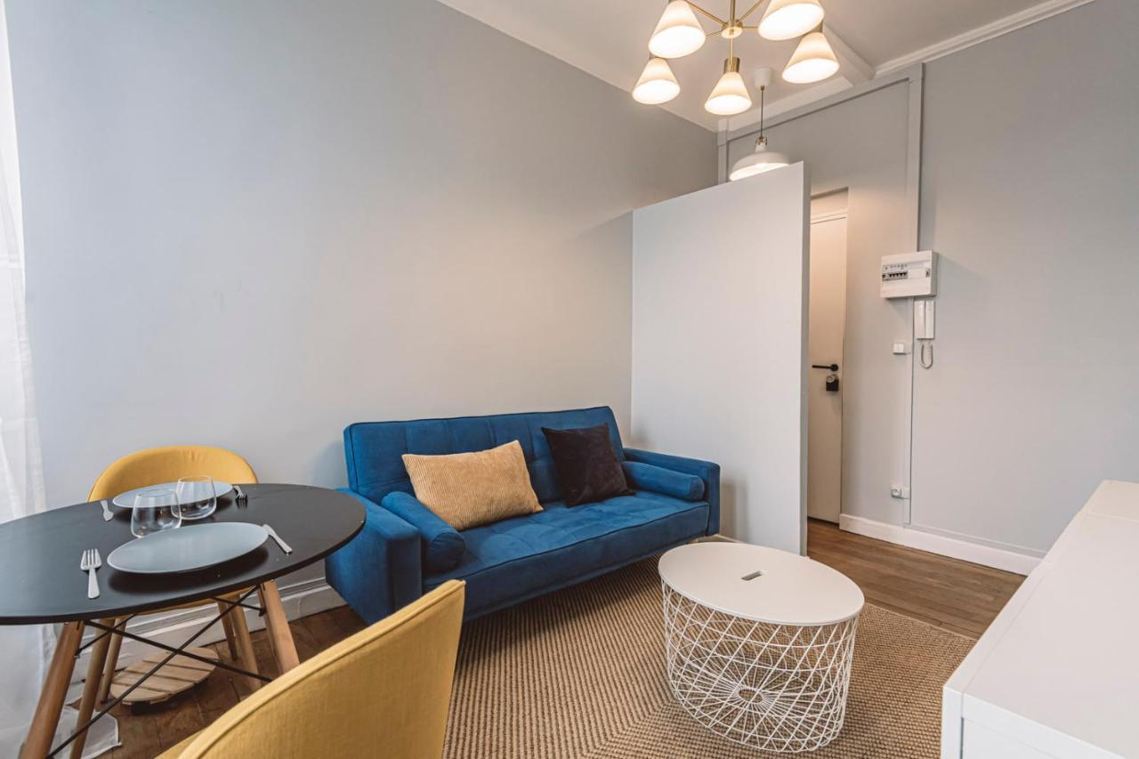 Ferienwohnung Roi Soleil, Face A La Cathedrale - 2G Reims Exterior foto